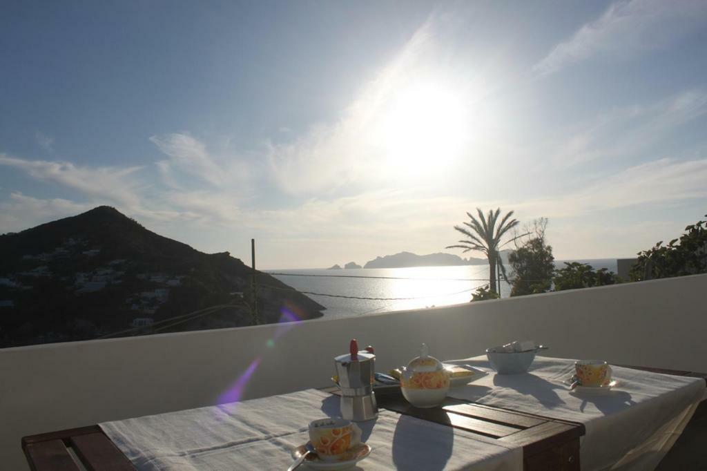 Le Case Dei Pescatori - Residence Il Tramonto Ponza Exterior photo